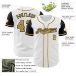 Weißes Baseball-Trikot mit zwei authentischen alten benutzerdefinierten Gold-Schwarz-Tönen Weißes Baseball-Trikot mit zwei authentischen alten benutzerdefinierten Gold-Schwarz-Tönen